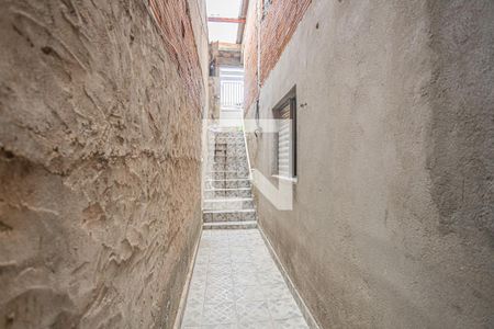 Corredor de apartamento para alugar com 2 quartos, 60m² em Jardim Roberto, Osasco