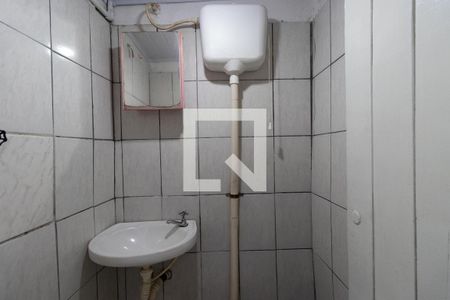 Banheiro de casa para alugar com 1 quarto, 38m² em Vila Nivi, São Paulo