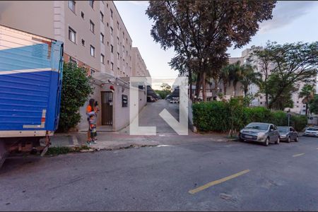 Apartamento à venda com 45m², 2 quartos e 1 vaga Apartamento à venda com 45m², 2 quartos e 1 vagaFachada