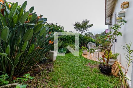 Casa à venda com 120m², 3 quartos e 2 vagasQuintal