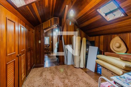 Casa à venda com 120m², 3 quartos e 2 vagasSotão