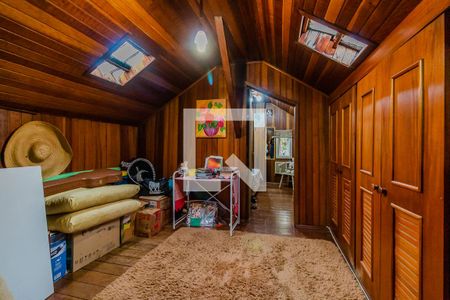 Casa à venda com 120m², 3 quartos e 2 vagasSotão