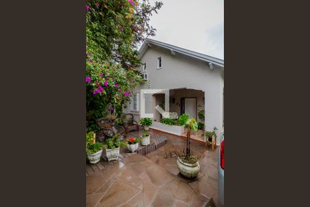 Casa à venda com 120m², 3 quartos e 2 vagasQuintal