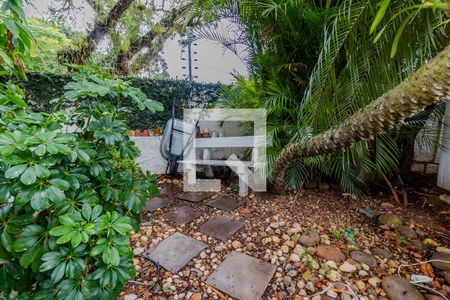 Casa à venda com 120m², 3 quartos e 2 vagasQuintal