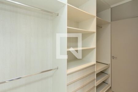 Suíte  de apartamento à venda com 3 quartos, 90m² em Vila Olímpia, São Paulo