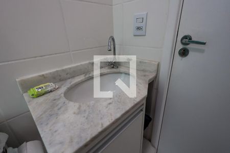Apartamento para alugar com 70m², 3 quartos e 1 vaga Apartamento para alugar com 70m², 3 quartos e 1 vagaBanheiro - detalhes