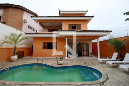 Casa para alugar com 360m², 4 quartos e 4 vagasÁrea Externa