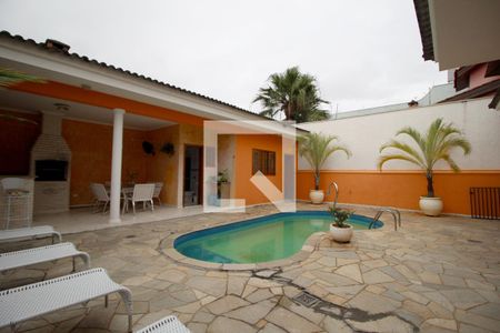 Casa para alugar com 360m², 4 quartos e 4 vagasÁrea Externa