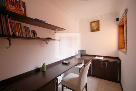 Casa para alugar com 360m², 4 quartos e 4 vagasEscritório