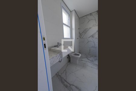 Apartamento à venda com 72m², 2 quartos e 2 vagasBanheiro suíte 2