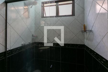 Casa à venda com 293m², 3 quartos e 4 vagasBanheiro da Suíte 2