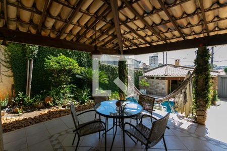 Casa à venda com 293m², 3 quartos e 4 vagasVaranda