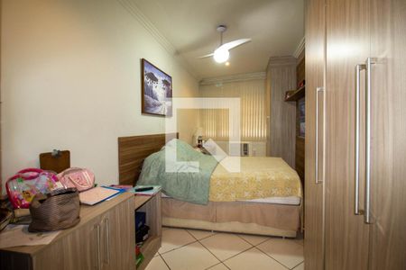 Casa à venda com 200m², 3 quartos e sem vaga Casa à venda com 200m², 3 quartos e sem vagaQuarto 3