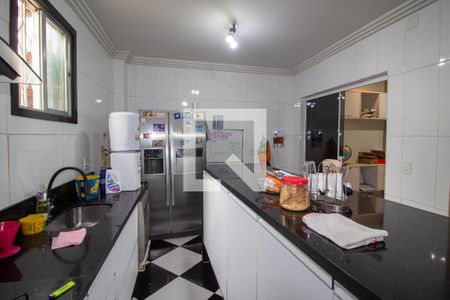 Casa à venda com 200m², 3 quartos e sem vaga Casa à venda com 200m², 3 quartos e sem vagaCozinha