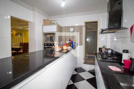 Casa à venda com 200m², 3 quartos e sem vaga Casa à venda com 200m², 3 quartos e sem vagaCozinha