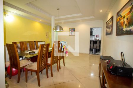 Sala de casa à venda com 3 quartos, 200m² em Tijuca, Rio de Janeiro