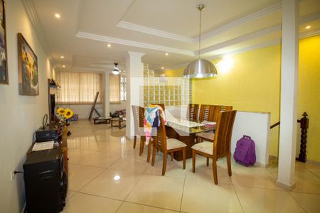 Sala de casa à venda com 3 quartos, 200m² em Tijuca, Rio de Janeiro