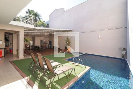 Casa à venda com 437m², 4 quartos e 6 vagas
