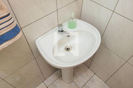 Casa à venda com 125m², 2 quartos e 2 vagas Casa à venda com 125m², 2 quartos e 2 vagasLavabo