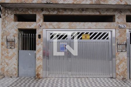 Casa para alugar com 120m², 2 quartos e 1 vagaFachada