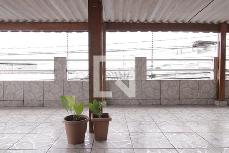 Casa para alugar com 120m², 2 quartos e 1 vagaVaranda