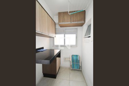 Apartamento à venda com 70m², 3 quartos e 1 vaga Apartamento à venda com 70m², 3 quartos e 1 vagaLavanderia