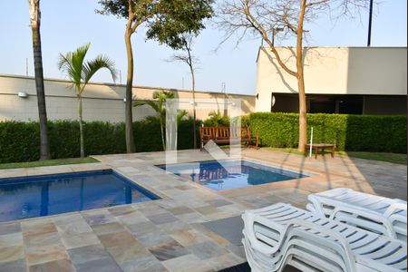 Apartamento à venda com 70m², 3 quartos e 1 vaga Apartamento à venda com 70m², 3 quartos e 1 vagaÁrea comum - Piscina