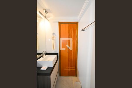 Apartamento à venda com 70m², 3 quartos e 1 vaga Apartamento à venda com 70m², 3 quartos e 1 vagaBanheiro Corredor