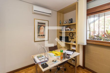 Casa à venda com 299m², 3 quartos e 3 vagasQuarto 3