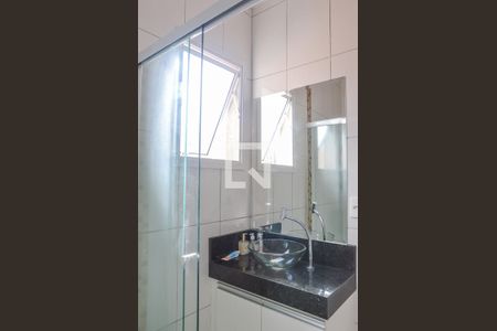 Casa à venda com 196m², 4 quartos e 2 vagasBanheiro