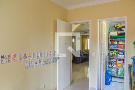 Casa à venda com 196m², 4 quartos e 2 vagasQuarto 2 - Suíte