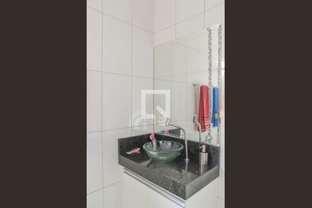 Casa à venda com 196m², 4 quartos e 2 vagasBanheiro da Suíte