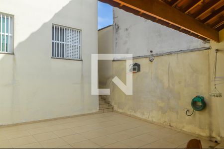 Casa à venda com 196m², 4 quartos e 2 vagasQuintal