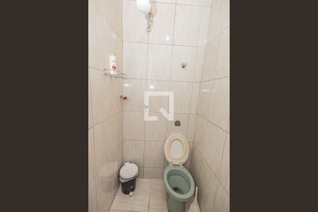 Casa à venda com 360m², 4 quartos e 4 vagas Casa à venda com 360m², 4 quartos e 4 vagasBanheiro sa suite