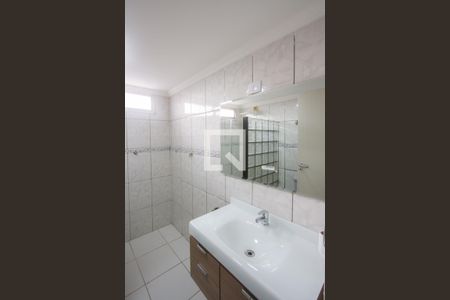 Apartamento à venda com 120m², 3 quartos e 1 vaga Apartamento à venda com 120m², 3 quartos e 1 vagaBanheiro