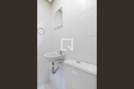 Casa de condomínio à venda com 83m², 3 quartos e 1 vaga Casa de condomínio à venda com 83m², 3 quartos e 1 vagaBanheiro Social