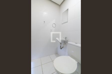Casa de condomínio à venda com 83m², 3 quartos e 1 vaga Casa de condomínio à venda com 83m², 3 quartos e 1 vagaBanheiro Social