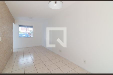 Sala de casa de condomínio à venda com 3 quartos, 83m² em Vargem Pequena, Rio de Janeiro