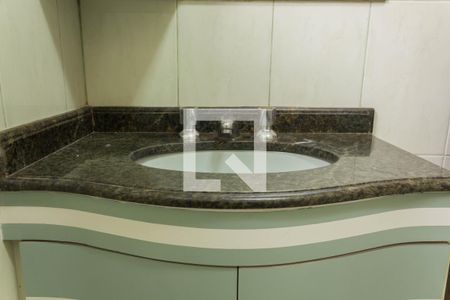 Casa à venda com 146m², 3 quartos e 3 vagasBanheiro