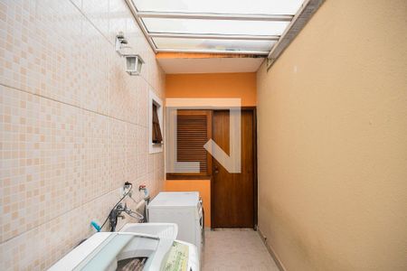 Casa à venda com 191m², 3 quartos e 4 vagasÁrea de serviço