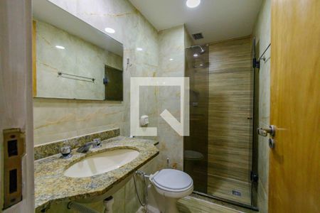 Apartamento à venda com 80m², 2 quartos e 1 vagaBanheiro Suíte