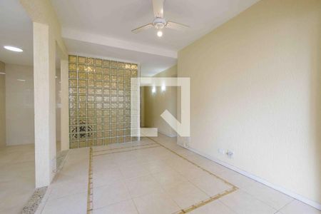 Sala de apartamento à venda com 2 quartos, 80m² em Barra da Tijuca, Rio de Janeiro