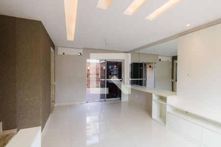 Casa de condomínio à venda com 117m², 3 quartos e 2 vagas Casa de condomínio à venda com 117m², 3 quartos e 2 vagasSala