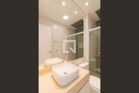 Casa de condomínio à venda com 117m², 3 quartos e 2 vagas Casa de condomínio à venda com 117m², 3 quartos e 2 vagasBanheiro da Suíte