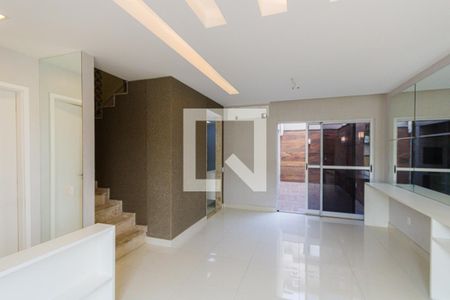 Casa de condomínio à venda com 117m², 3 quartos e 2 vagas Casa de condomínio à venda com 117m², 3 quartos e 2 vagasSala