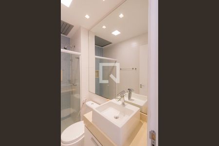 Casa de condomínio à venda com 117m², 3 quartos e 2 vagas Casa de condomínio à venda com 117m², 3 quartos e 2 vagasBanheiro Social