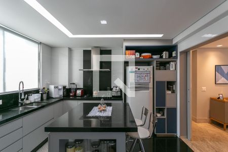 Apartamento à venda com 197m², 4 quartos e 4 vagasCozinha