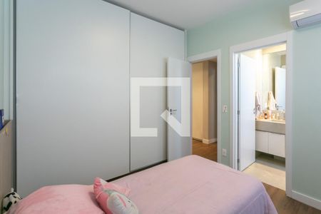 Apartamento à venda com 197m², 4 quartos e 4 vagasSuíte 3