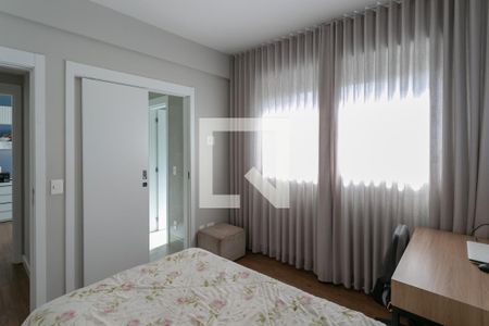 Apartamento à venda com 197m², 4 quartos e 4 vagasSuíte 2