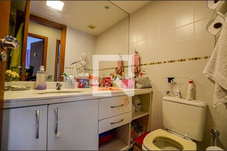 Apartamento à venda com 120m², 3 quartos e 2 vagasBanheiro 